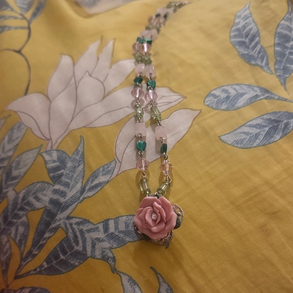 Delicate Vintage Pink Rose Pendant Beaded Necklace - Women Jewelry